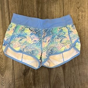 Ivivva patterned shorts